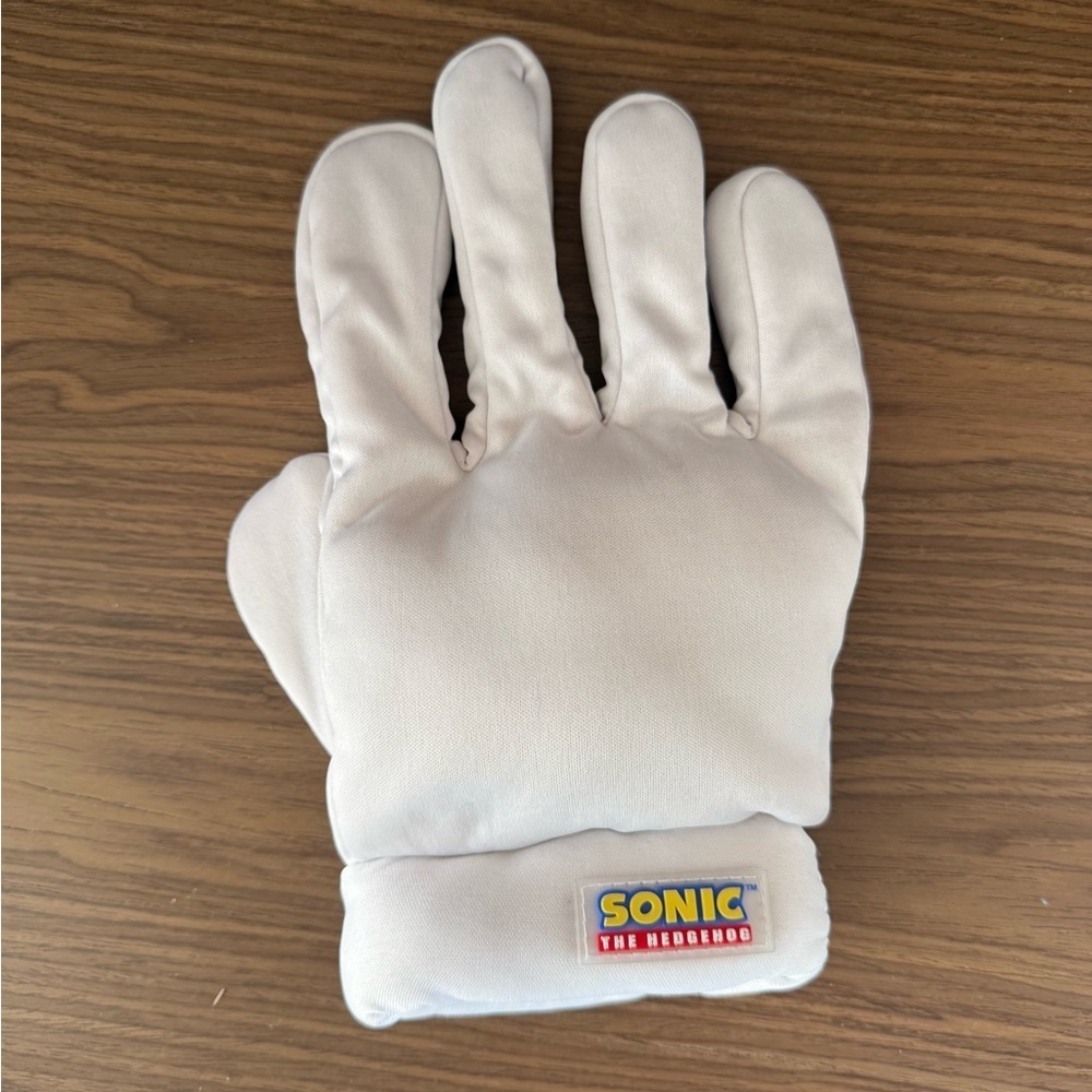 Sonic the Hedgehog SINGLE Costume Glove ONE Only SEGA